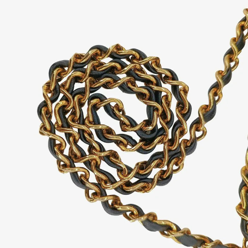 ra475-chanel-vintage-black-lambskin-25cm-classic-flap-bag