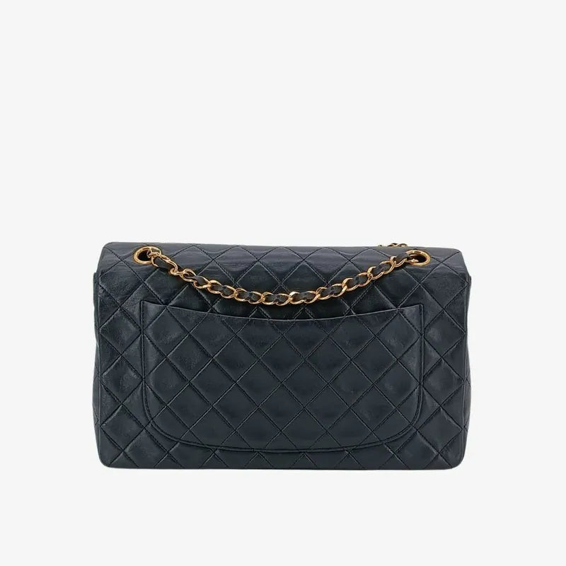 rb118-chanel-vintage-black-lambskin-27cm-classic-flap-bag