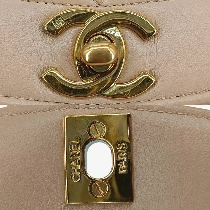 jah126-chanel-vintage-beige-lambskin-tassel-camera-bag