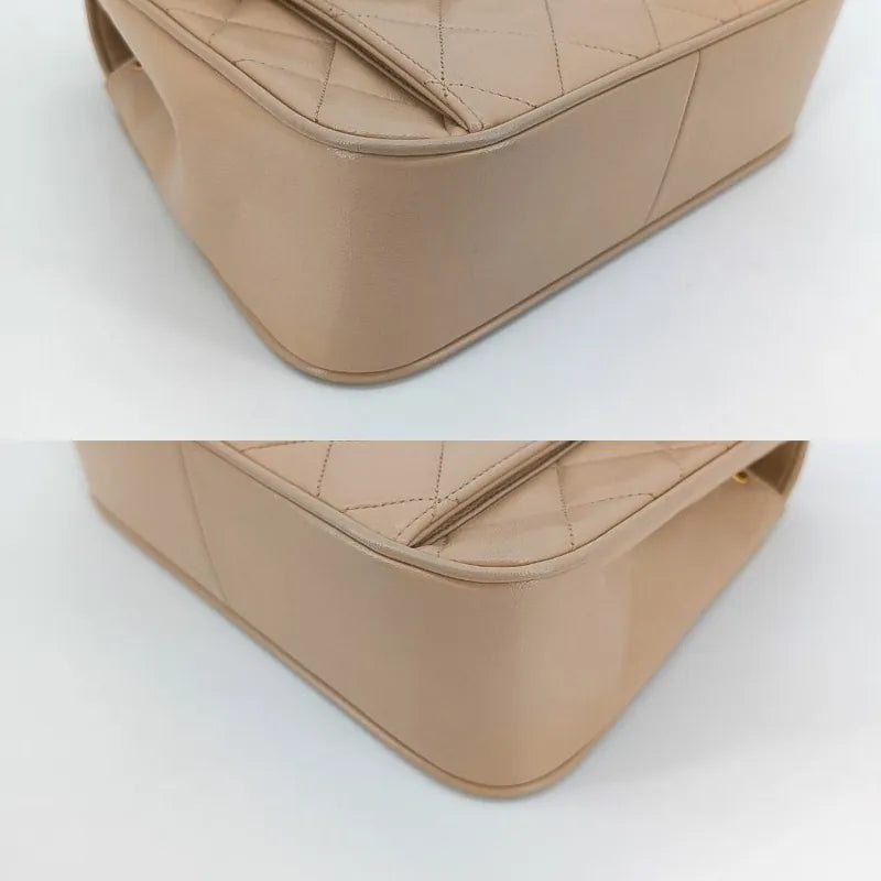 jt220-chanel-vintage-beige-lambskin-gold-chain-flap-bag