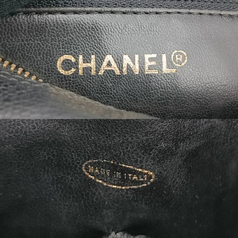jt265-chanel-vintage-black-caviar-leather-cosmetic-bag