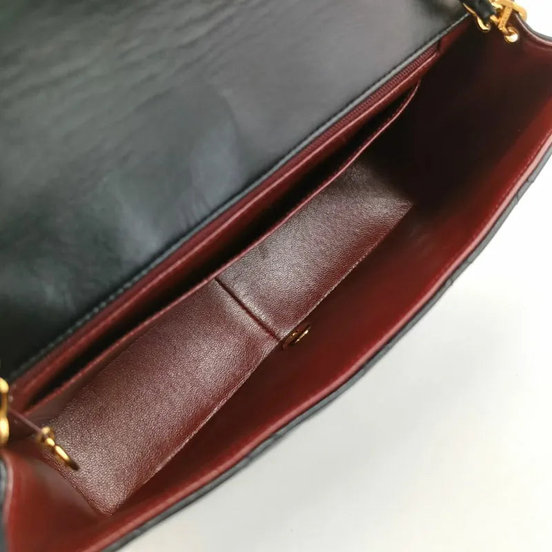 js529-chanel-vintage-black-lambskin-25cm-diana-flap-bag