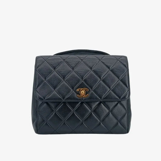 jr619-chanel-vintage-black-lambskin-quilted-flap-bag