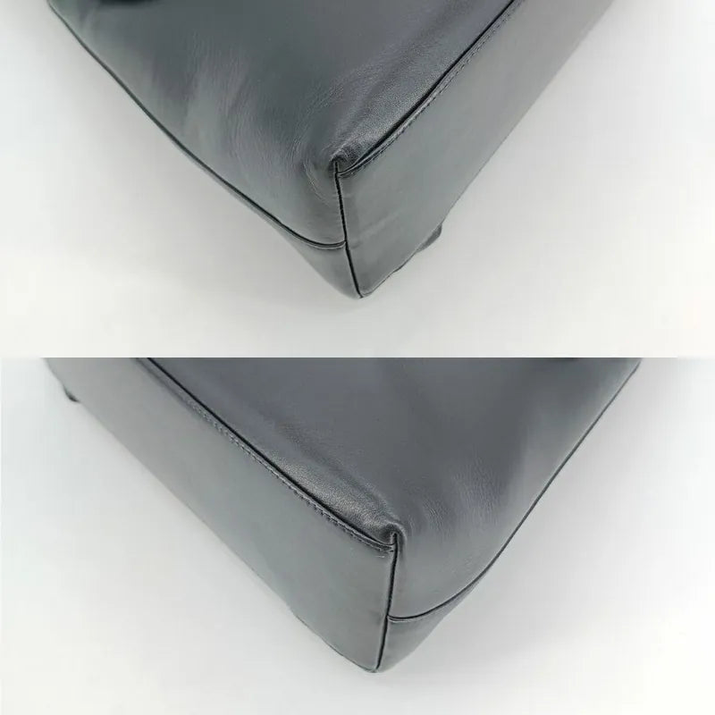 jah120-chanel-vintage-black-calfskin-backpack