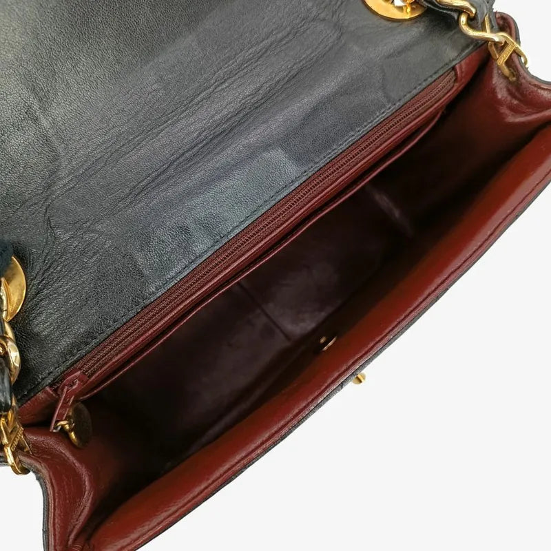 c370-chanel-vintage-black-lambskin-qulited-flap-bag