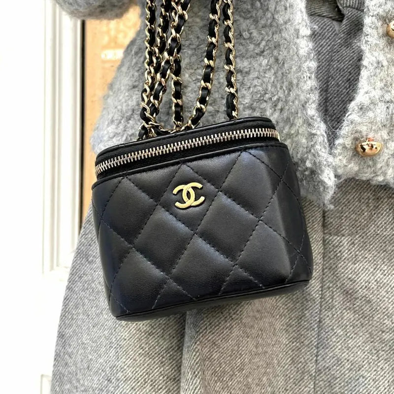 ra340-chanel-black-lambskin-mini-vanity-case-bag