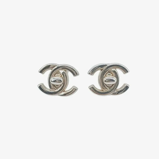 js714-chanel-vintage-cc-turnlock-silver-plated-clip-on-earrings
