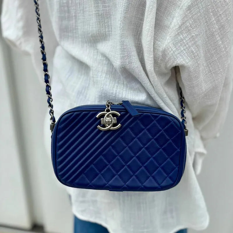 yu010-chanel-navy-quilted-lambskin-coco-boy-camera-case-bag