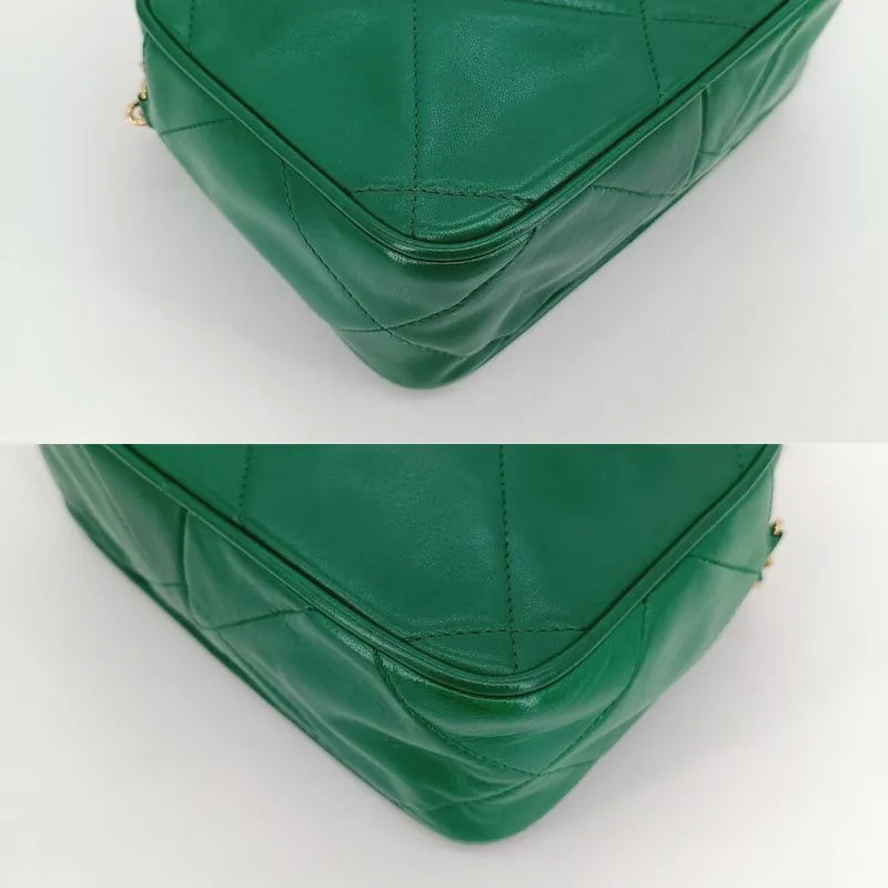 ra692-chanel-vintage-green-lambskin-tassel-camera-bag