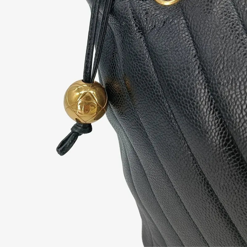 jah129-chanel-vintage-black-caviar-leather-chevron-tote-bag