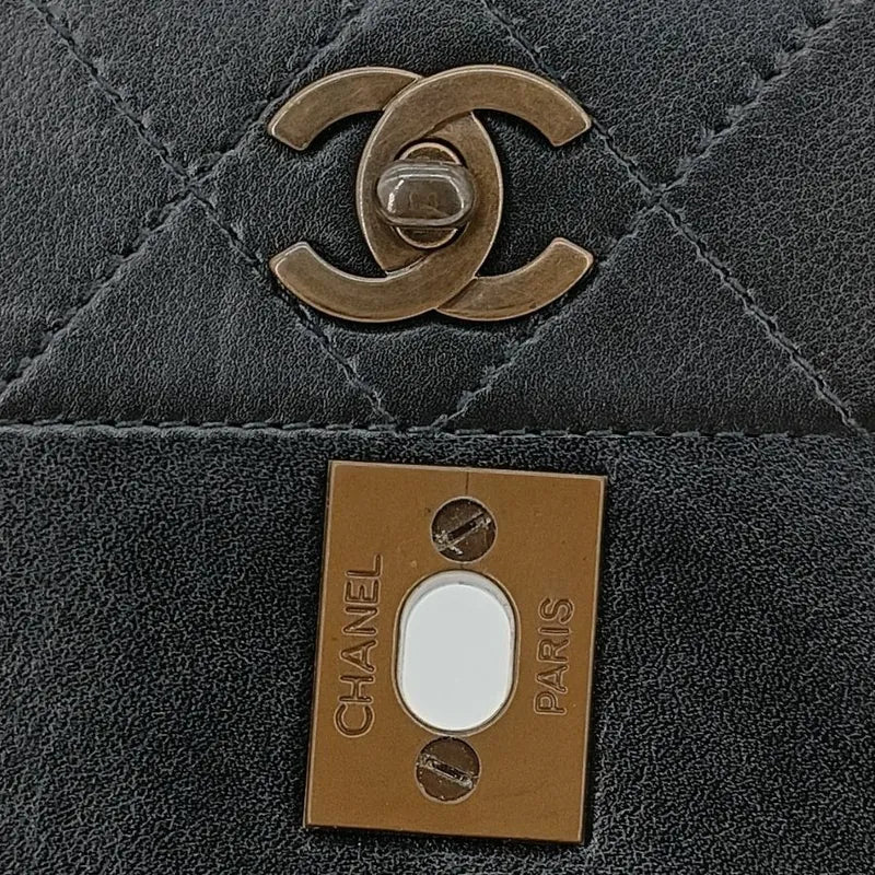 ra659-chanel-vintage-black-calfskin-quilted-handbag