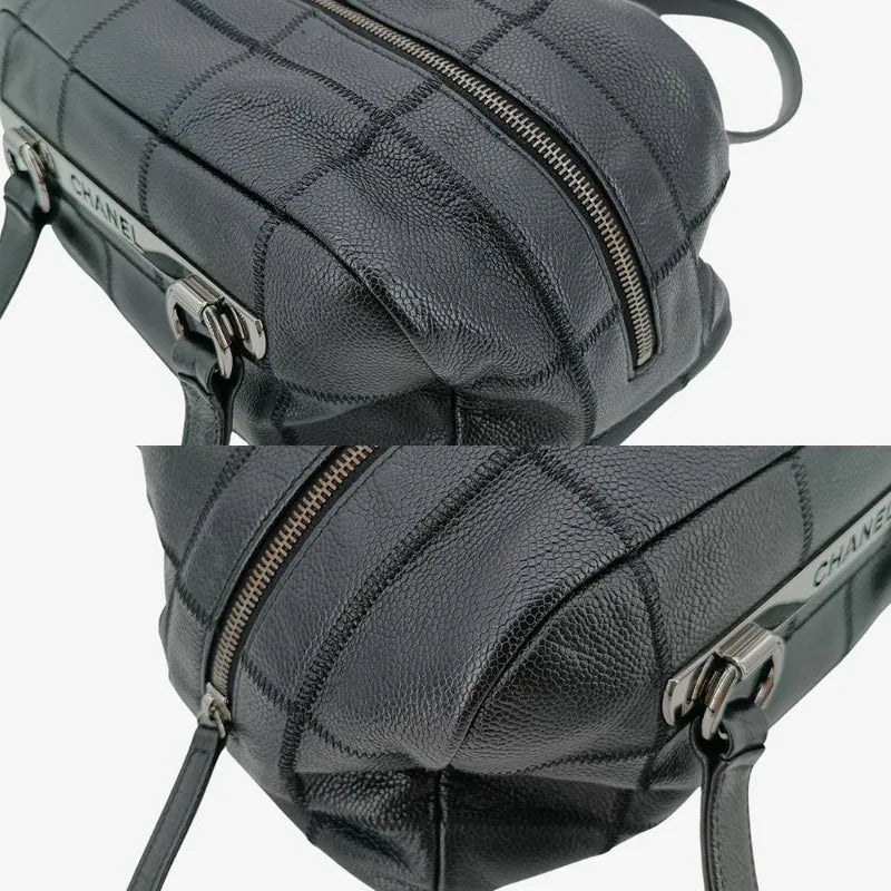 rb030-chanel-vintage-black-caviar-leather-chocolate-bar-handbag