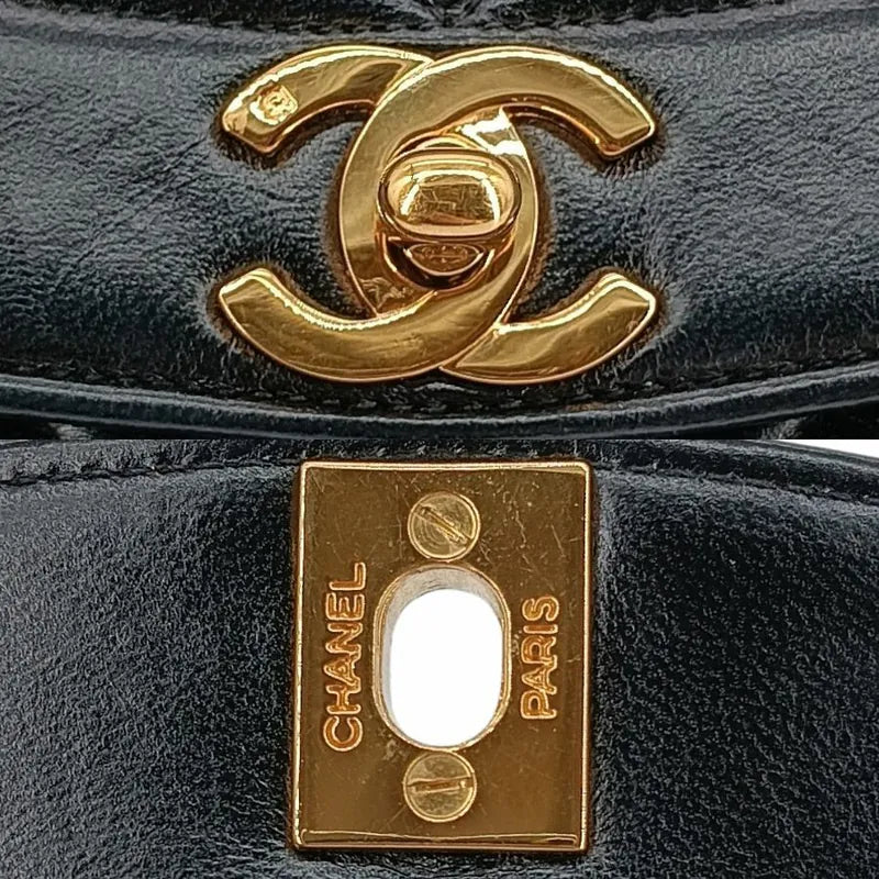 ra831-chanel-vintage-black-lambskin-22cm-diana-flap-bag