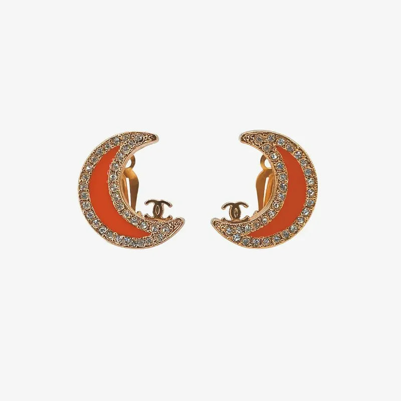 jt210-chanel-vintage-crescent-moon-crystal-gold-plated-clip-on-earrings