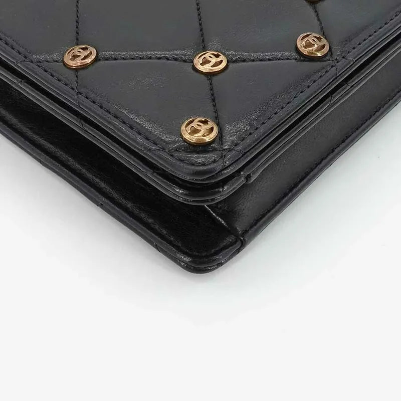 jr218-chanel-vintage-black-lambskin-flap-clutch-with-chain