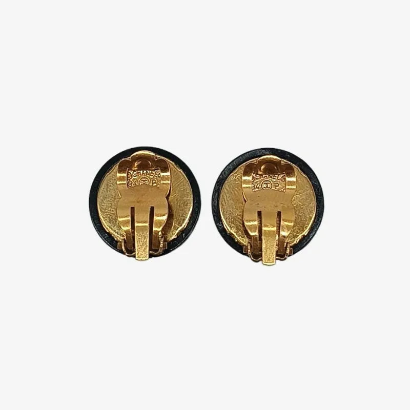 jt317-chanel-vintage-cc-round-gold-plated-clip-on-earrings