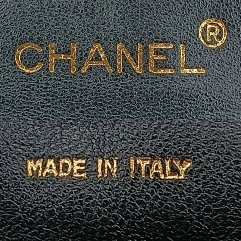 ra472-chanel-vintage-black-lambskin-quilted-camera-bag