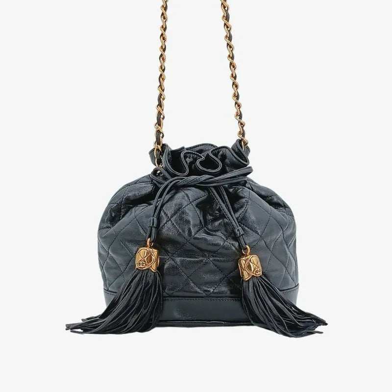 ra586-chanel-vintage-black-lambskin-drawstring-bucket-bag