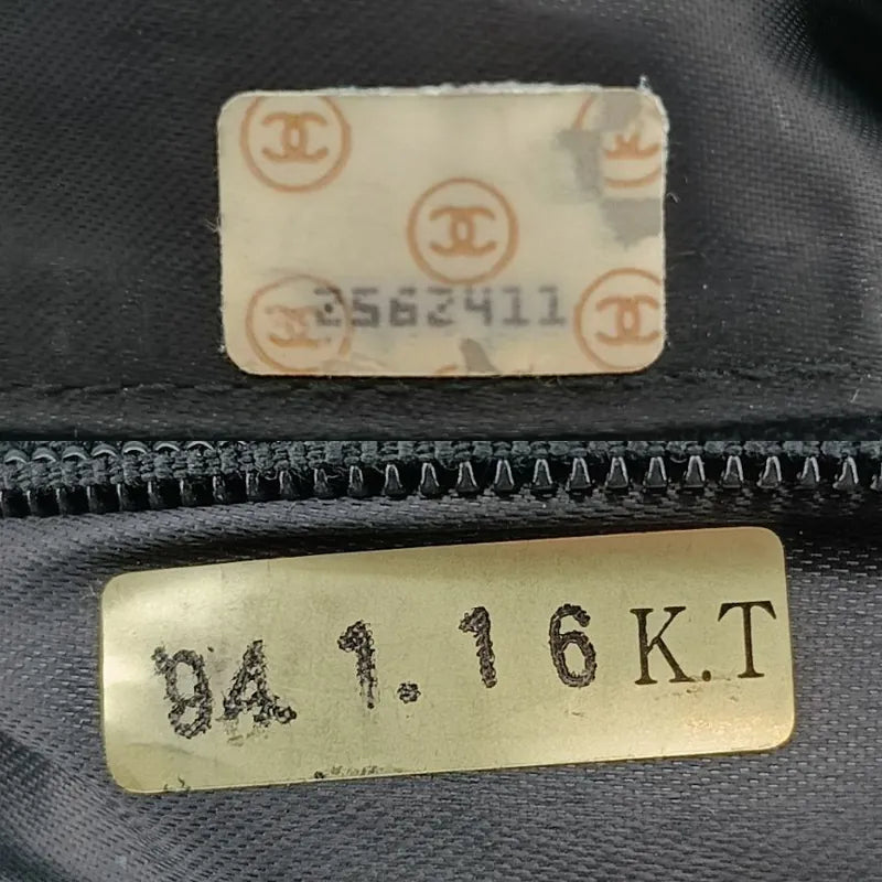 rb916-chanel-vintage-black-caviar-leather-tassel-camera-bag