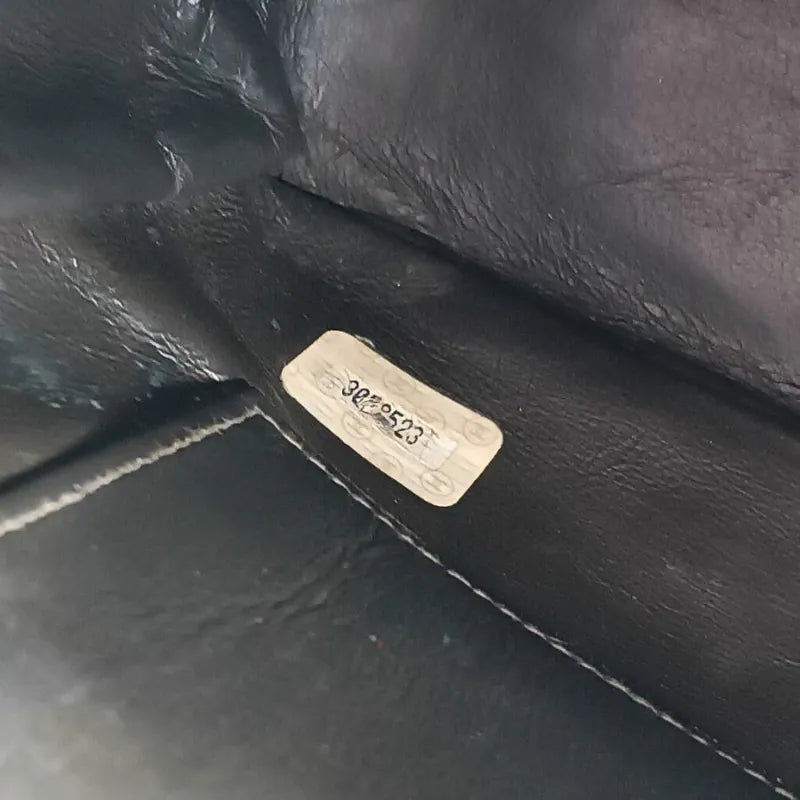 ra204-chanel-vintage-dark-green-lambskin-quilted-camera-bag