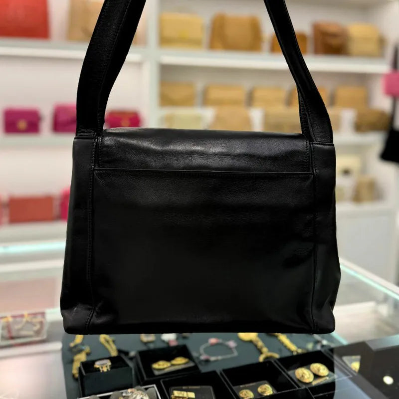 jw556-chanel-vintage-black-calfskin-tote-bag