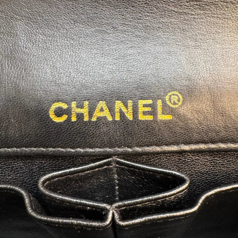 rc467-chanel-vintage-black-lambskin-chocolate-bar-flap-bag