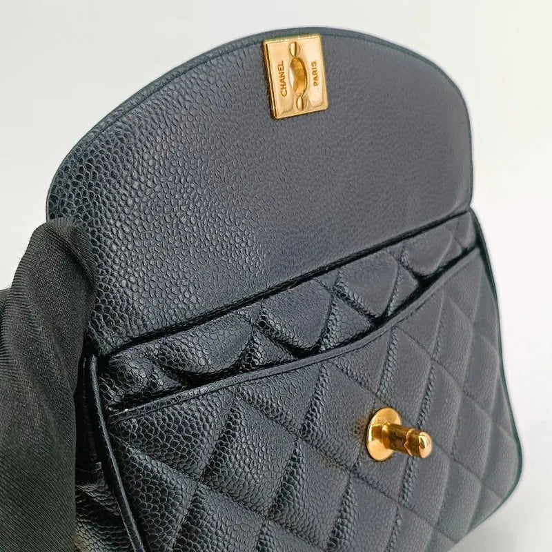 rb877-chanel-vintage-black-caviar-leather-gold-chain-camera-bag