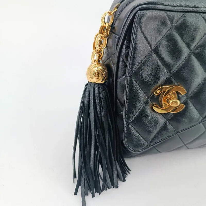 rb487-chanel-vintage-black-lambskin-gold-chain-camera-bag