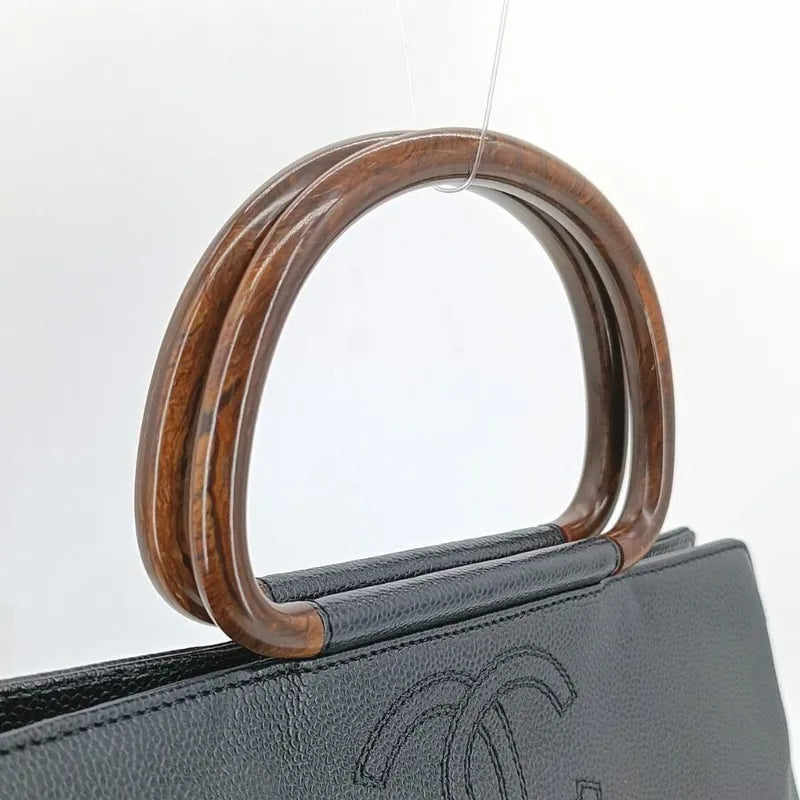 ra481-chanel-vintage-black-caviar-leather-wood-handle-handbag
