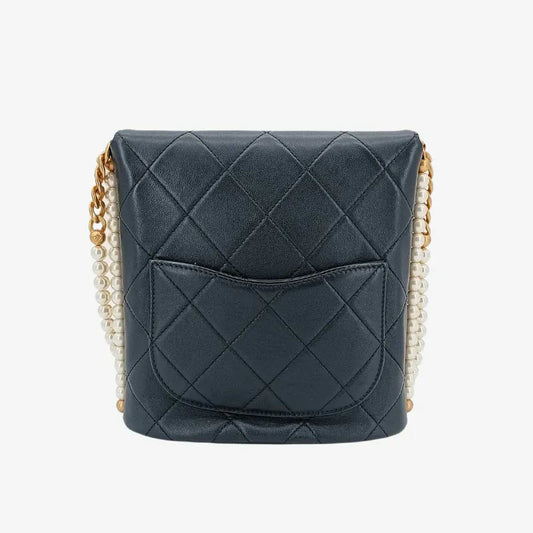 c482-chanel-black-calfskin-imitation-pearls-flap-bag