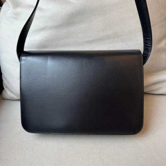jw375-gucci-vintage-black-box-leather-shoulder-bag