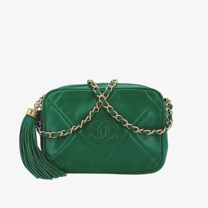 ra692-chanel-vintage-green-lambskin-tassel-camera-bag