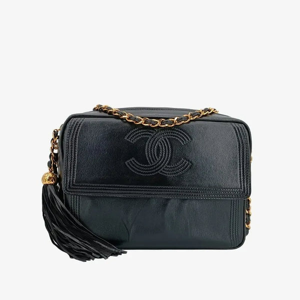 JR466 - CHANEL Vintage Black Lambskin Tassel Camera Bag – Lovintage