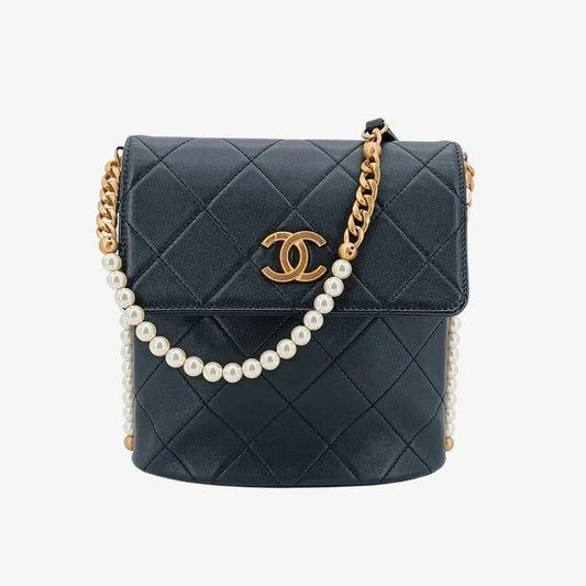 c482-chanel-black-calfskin-imitation-pearls-flap-bag
