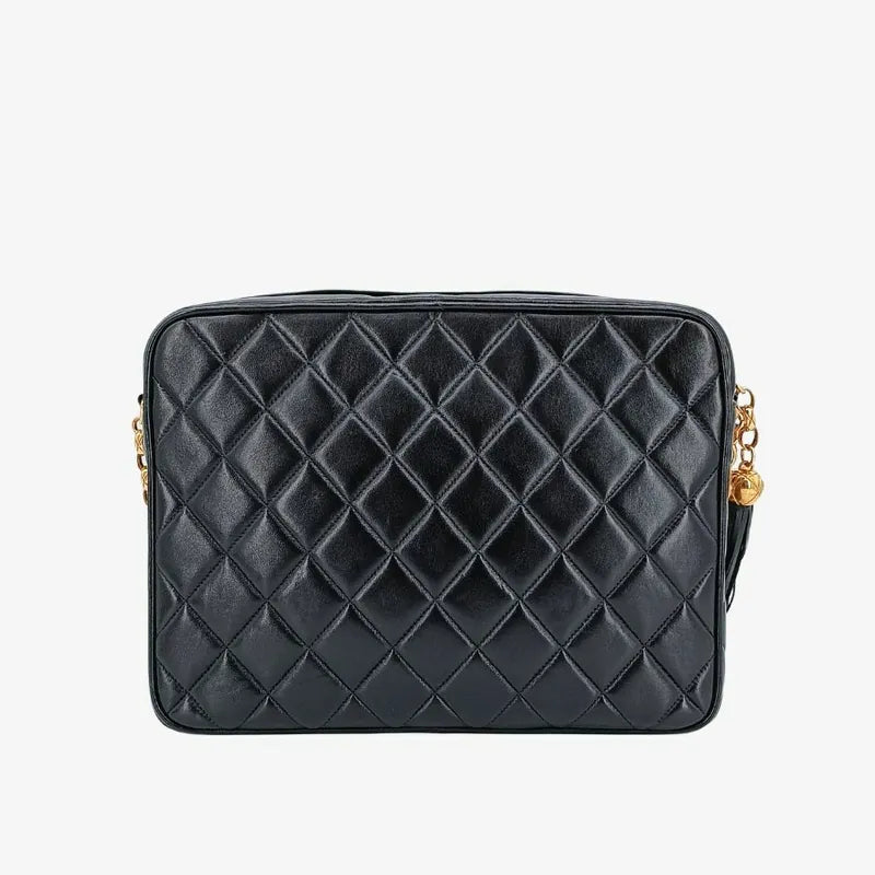 ra455-chanel-vintage-black-lambskin-gold-chain-camera-bag