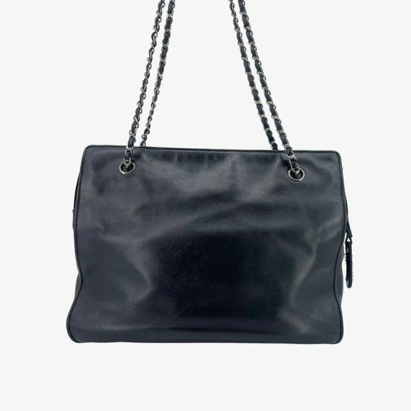 jw415-chanel-vintage-black-lambskin-tote-bag
