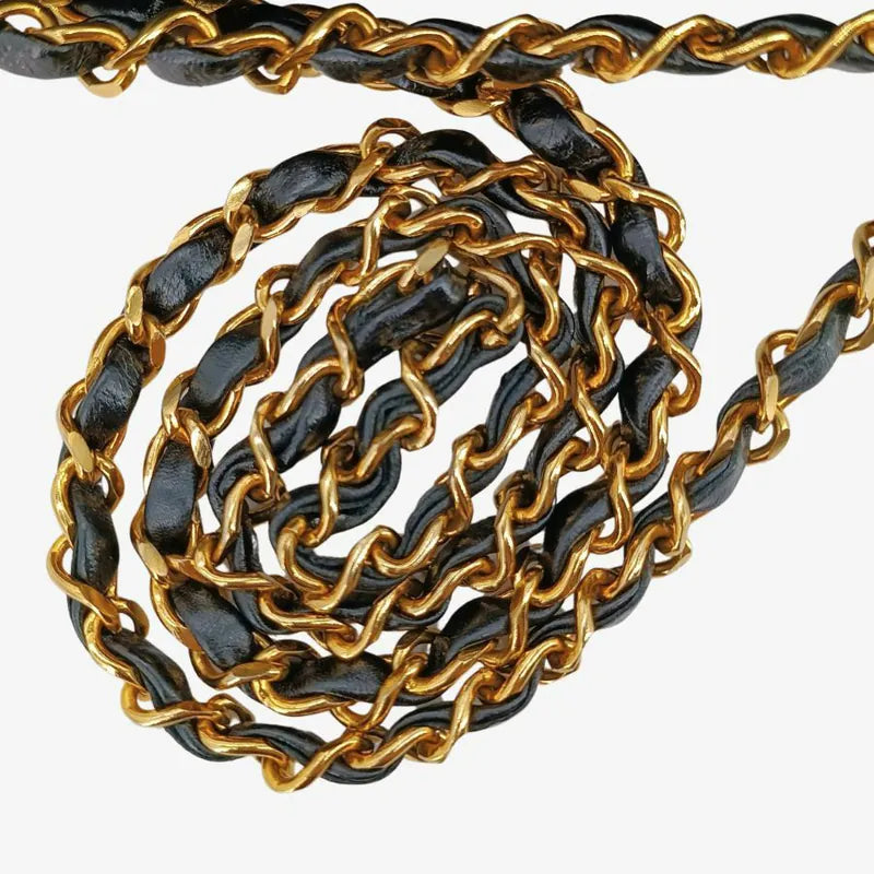 ra893-chanel-vintage-black-lambskin-23cm-classic-flap-bag