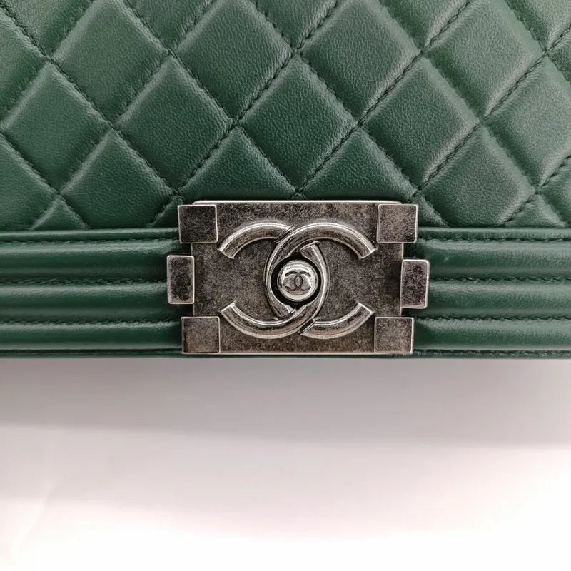 js558-chanel-boy-green-lambskin-flap-bag