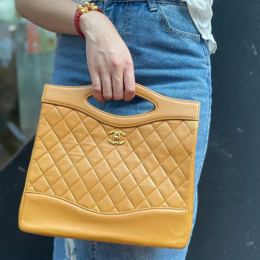 c478-chanel-vintage-yellow-lambskin-quilted-31-tote-bag