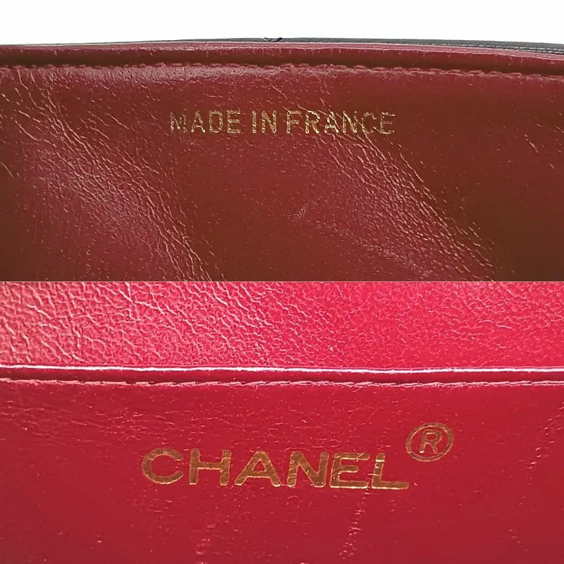 js681-chanel-vintage-black-lambskin-22cm-diana-flap-bag