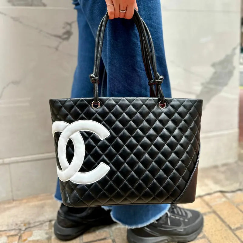 jah136-chanel-vintage-black-calfskin-cambon-tote-bag