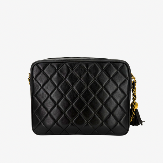 RG322 - CHANEL Vintage Black Lambskin Quilted Camera Bag