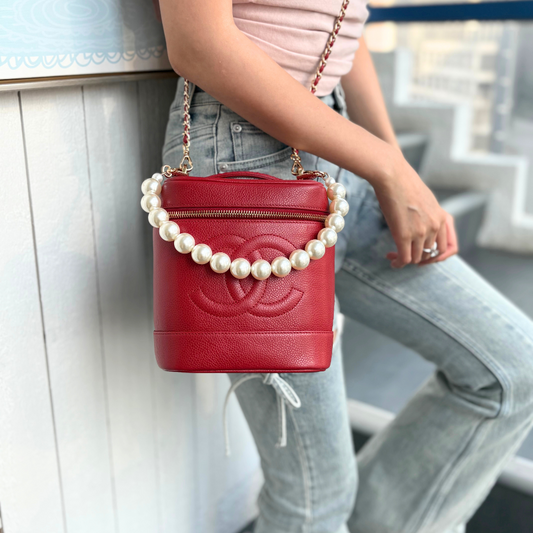 CS011 - CHANEL Vintage Red Vanity Case Bag