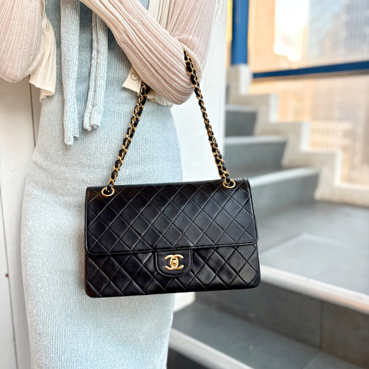 CS022 - CHANEL Vintage Black Lambskin 27cm Classic Flap Bag