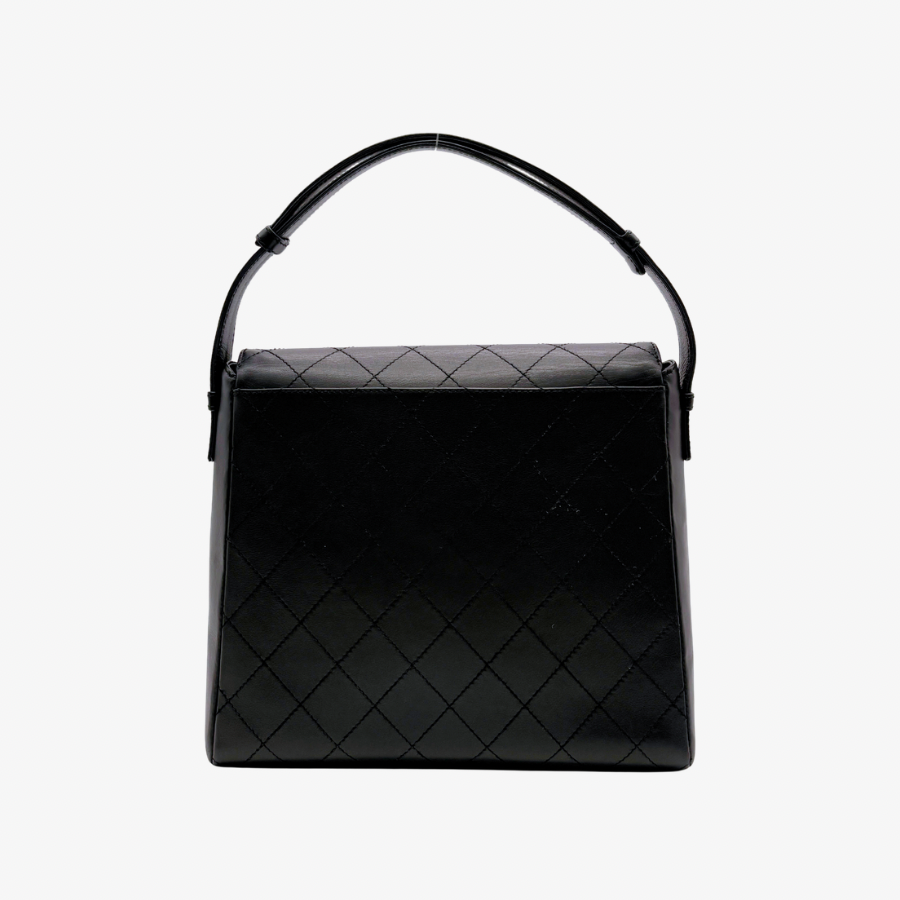 RG708 - CHANEL Vintage Black Calfskin So Black Kelly Shoulder Bag - Lovintage