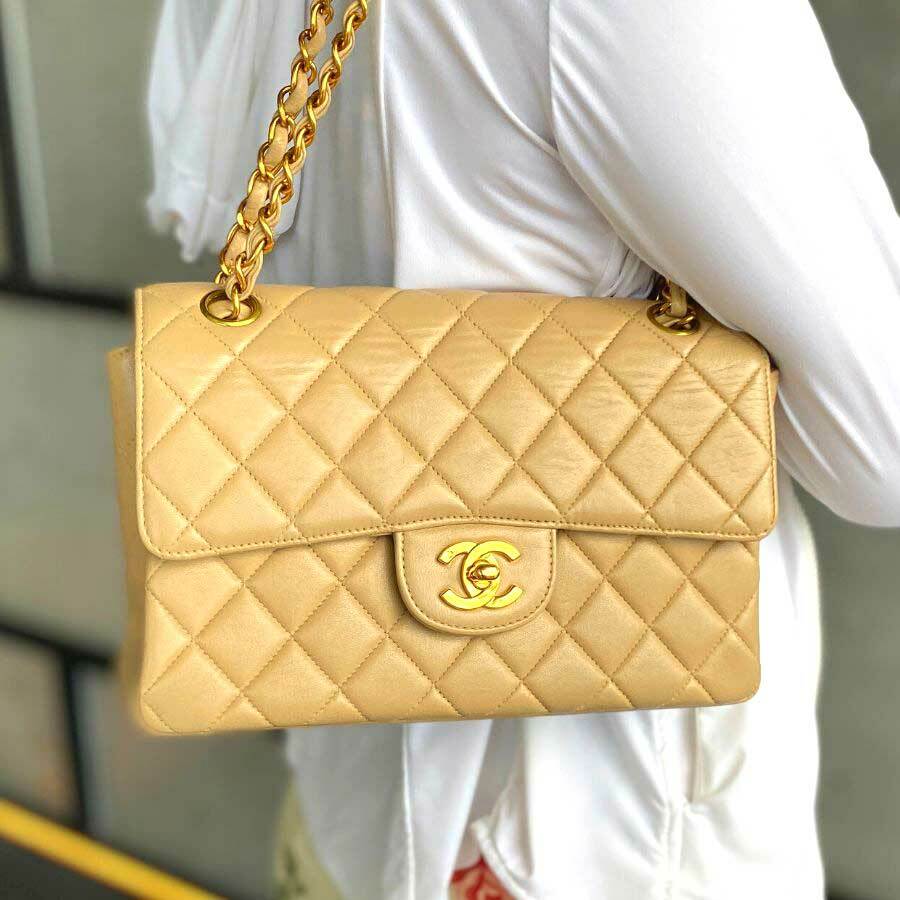 js724-chanel-vintage-beige-lambskin-23cm-double-side-flap-bag